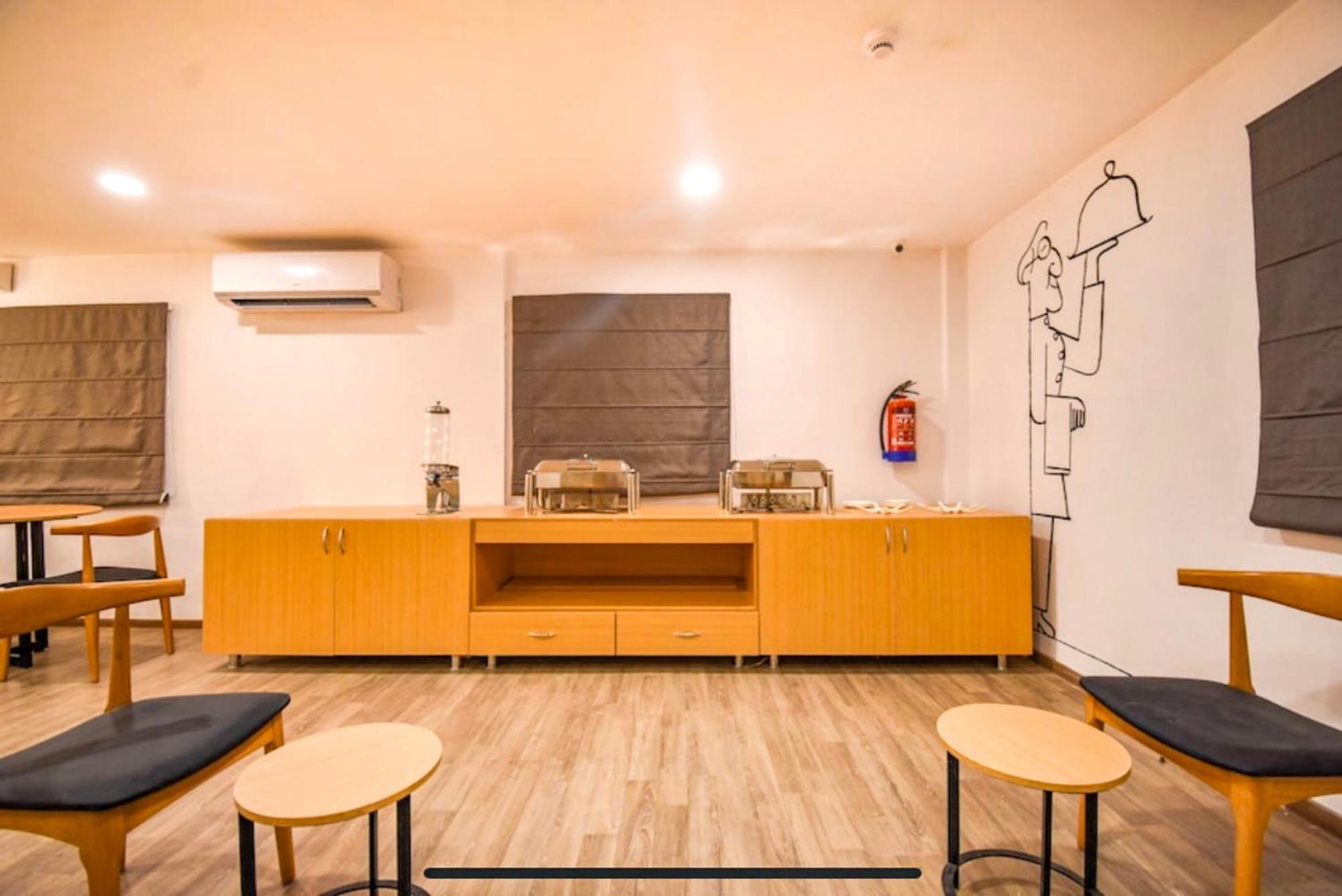 Fabhotel Heera Holiday Inn - Nr Eden Garden Stadium コルカタ エクステリア 写真